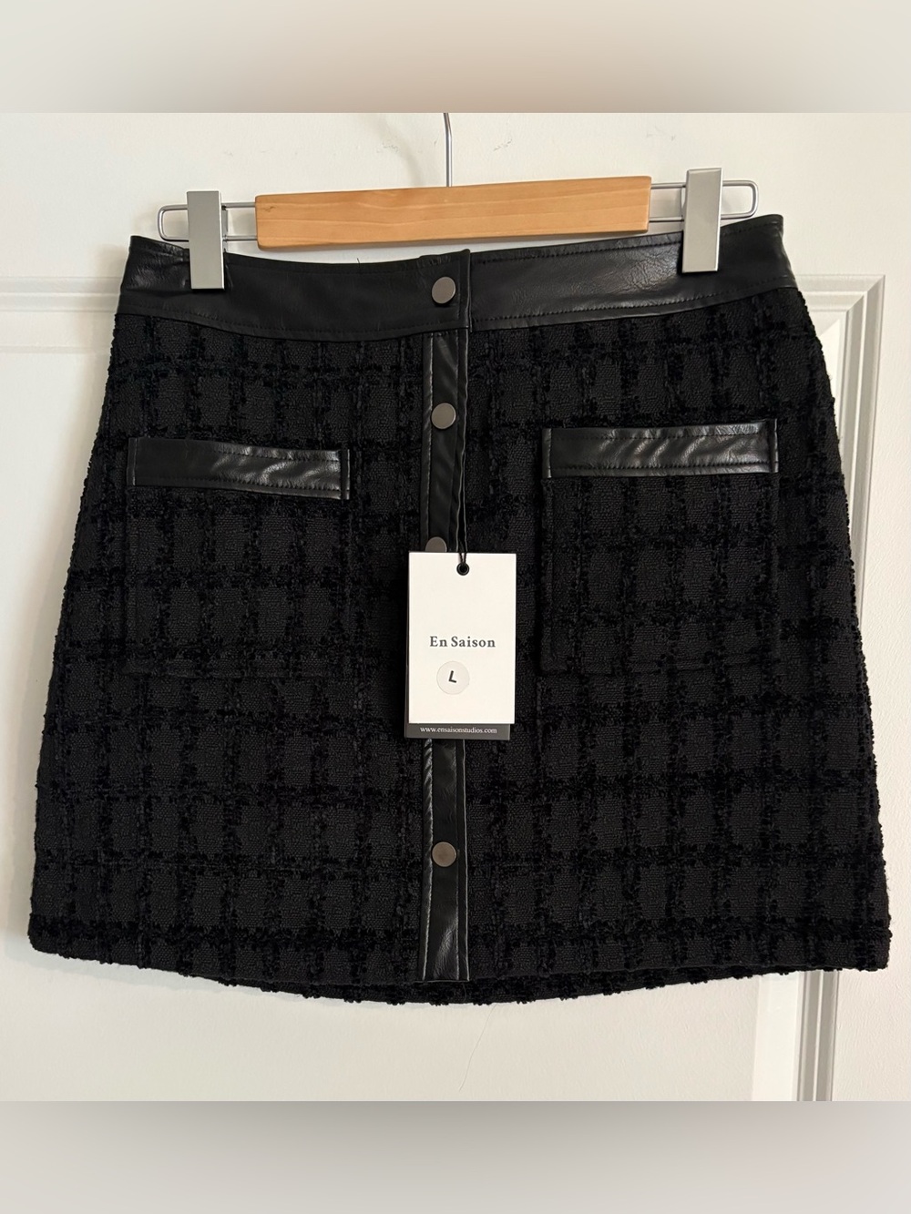 NWT En Saison Tweed Mini Skirt Black Faux Leather Trim Button Front Size L - Picture 1 of 4